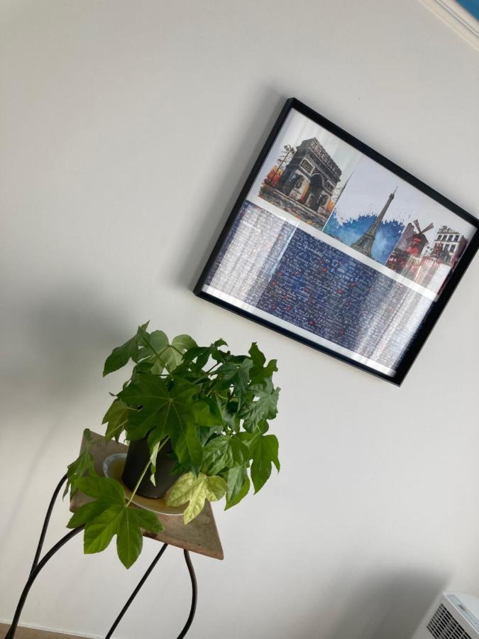 Location Chambre Avec Salle De Bain Et Partie Commune Sea View & Mountain View Renting 1 Of 3 Bedrooms With Shared Common Space 3 Bdrm Apt Not 1 Bdrm Plus Clime Ou Ac Μπαστιά Εξωτερικό φωτογραφία