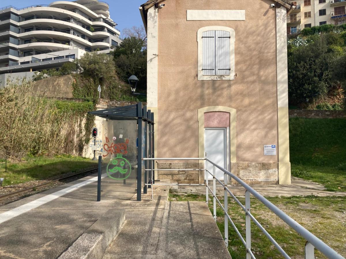 Location Chambre Avec Salle De Bain Et Partie Commune Sea View & Mountain View Renting 1 Of 3 Bedrooms With Shared Common Space 3 Bdrm Apt Not 1 Bdrm Plus Clime Ou Ac Μπαστιά Εξωτερικό φωτογραφία