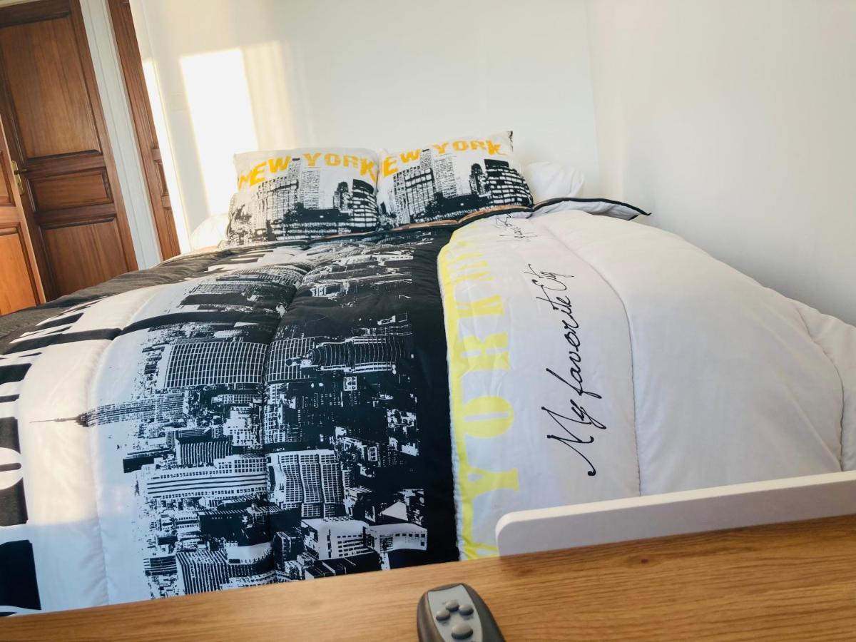 Location Chambre Avec Salle De Bain Et Partie Commune Sea View & Mountain View Renting 1 Of 3 Bedrooms With Shared Common Space 3 Bdrm Apt Not 1 Bdrm Plus Clime Ou Ac Μπαστιά Εξωτερικό φωτογραφία